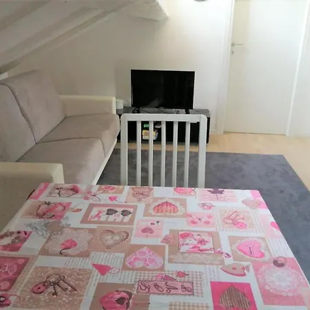 Maison Mirt Apartman *